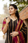 Veldhaari Pattu South Cotton – Midnight Gold Elegance