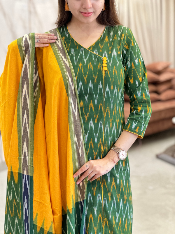 Sundari Sunset Ikkat Suit Set