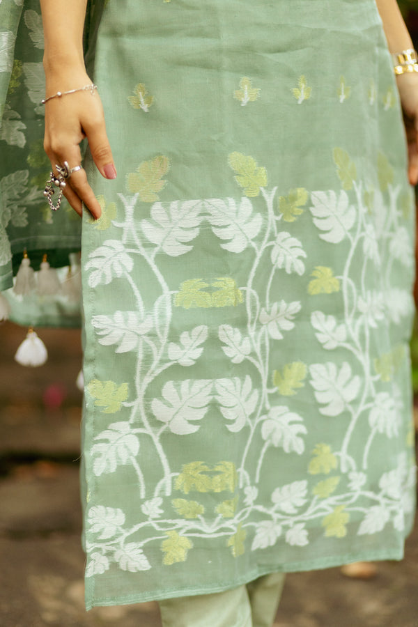 🌿 Tuhina- Experience Sheer Elegance in Handwoven Jamdani Artistry 🌿