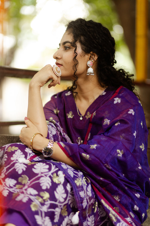 πͺ» IshiraDrape Yourself in Royal Charm with Handwoven Jamdani Eleganceπͺ»