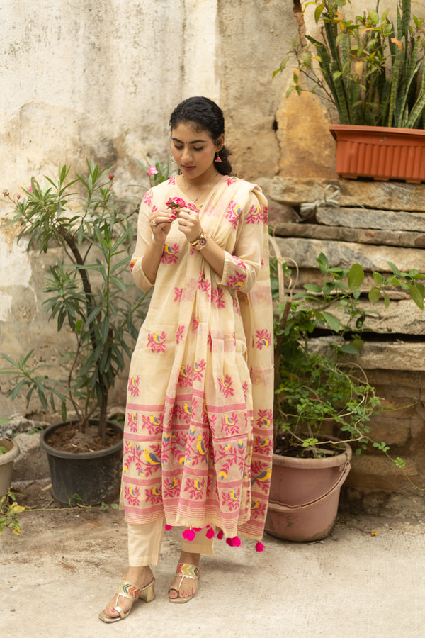 πΈ Vritika β Jamdani Garden Whisper Bloom with Grace in Handcrafted Jamdaani Cotton Suit sets πΈ