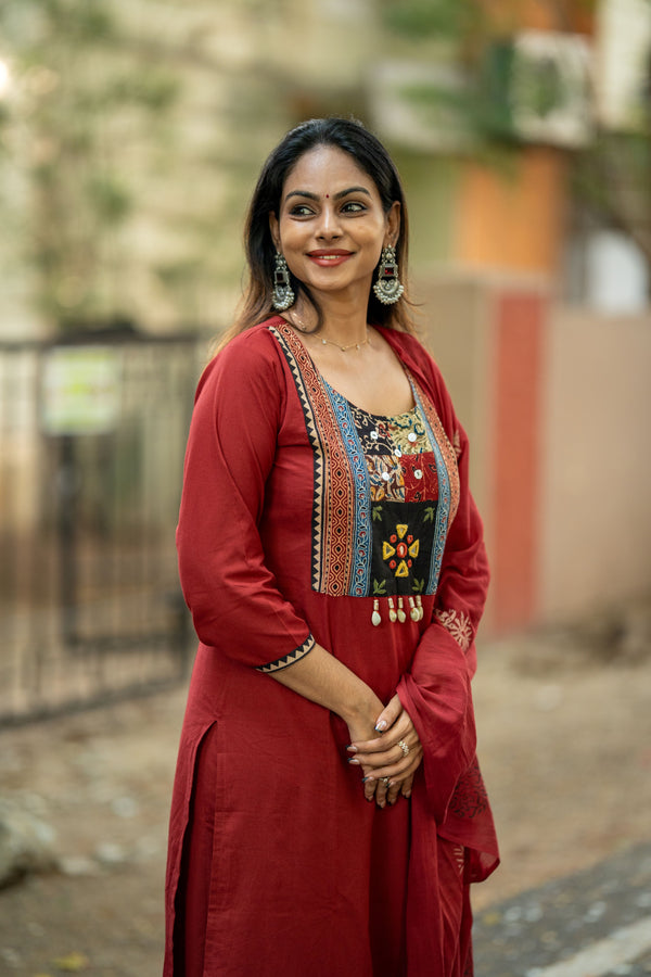 🌟Tassel Tale Heritage Cotton Kurta Set