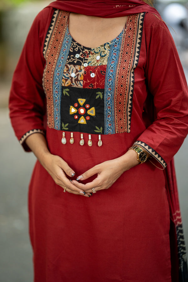 🌟Tassel Tale Heritage Cotton Kurta Set