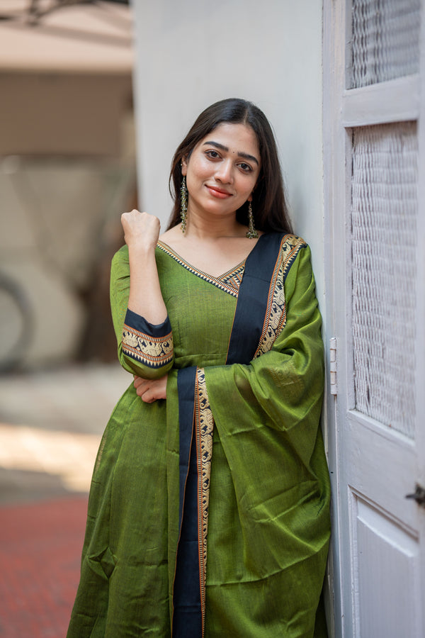 Tharvika Emerald Narayanpeth Anarkali Set