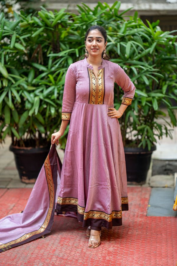 Tvarita Bloom Narayanpeth Handloom Cotton Anarkali Set