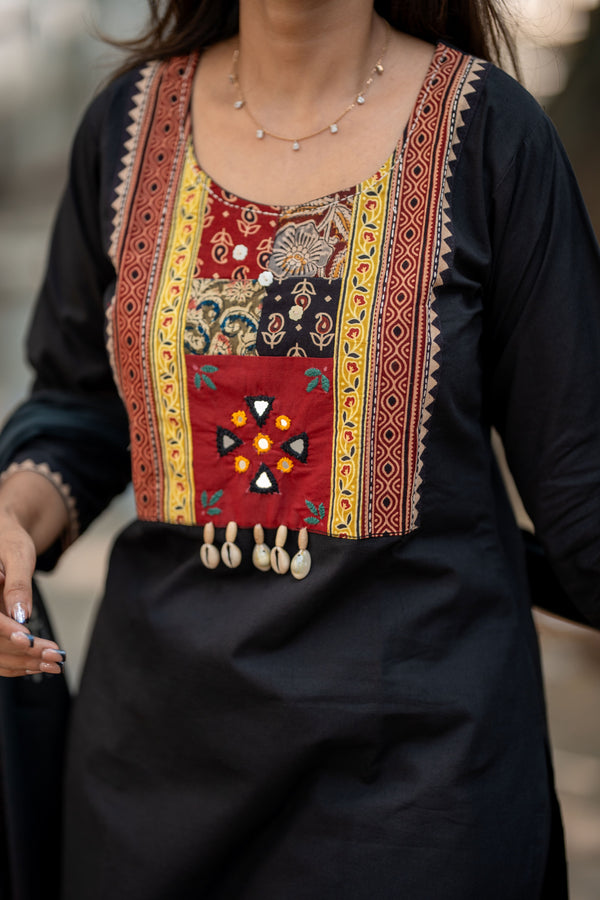 🌟Tassel Tale Heritage Cotton Kurta Set