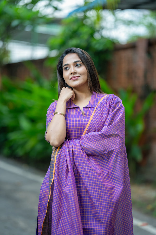💜 Grace with Kanchi Cotton Traditional Checks & Zari Brilliance 💜
