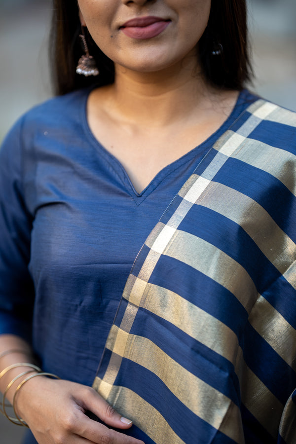 💙 RajnaviCommand the Spotlight in Royal Blue Banarasi Silk Grandeur 💙