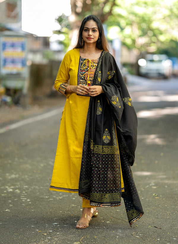 Nivea Mustard Grace Set with Dupatta