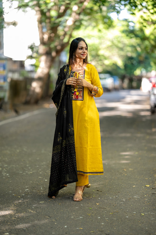 Nivea Mustard Grace Set with Dupatta