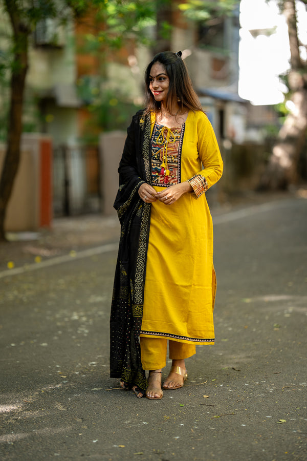 Nivea Mustard Grace Set with Dupatta