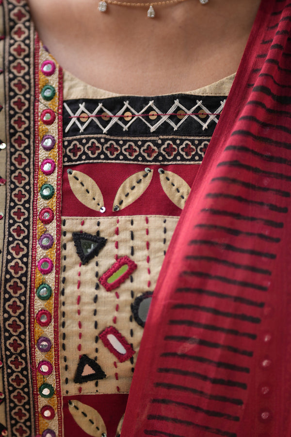 🌟 Navrang Vibes – Geometric Grace Edition