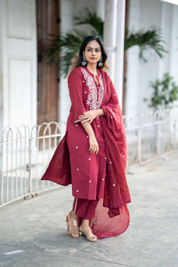 ❤️ Embrace Grace in Handcrafted Embroidery & Pure Cotton Comfort ❤️