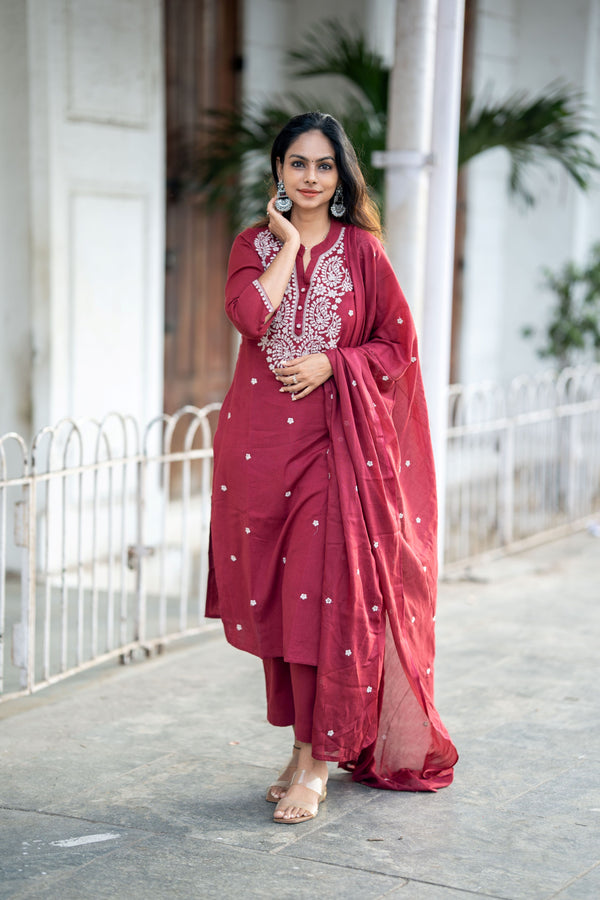 ❤️ Embrace Grace in Handcrafted Embroidery & Pure Cotton Comfort ❤️