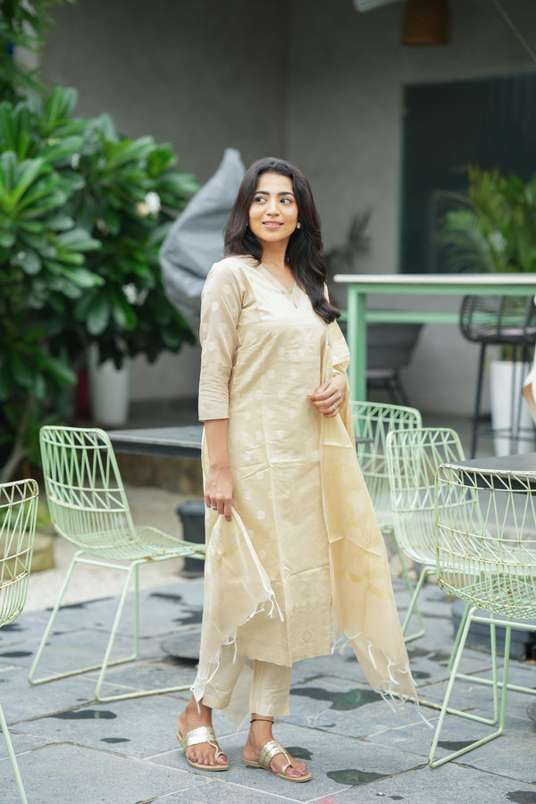 Kalyani Champagne Grace