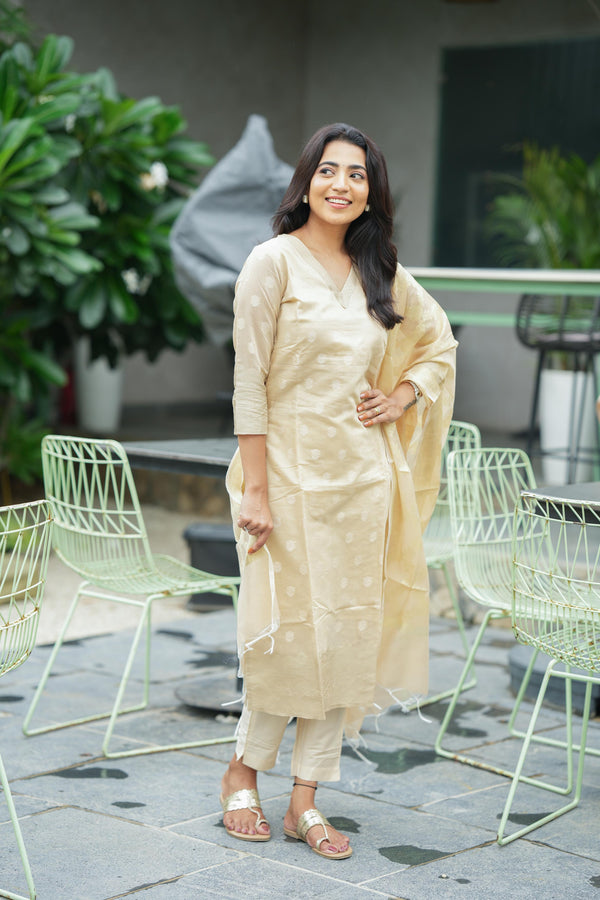 Kalyani Champagne Grace