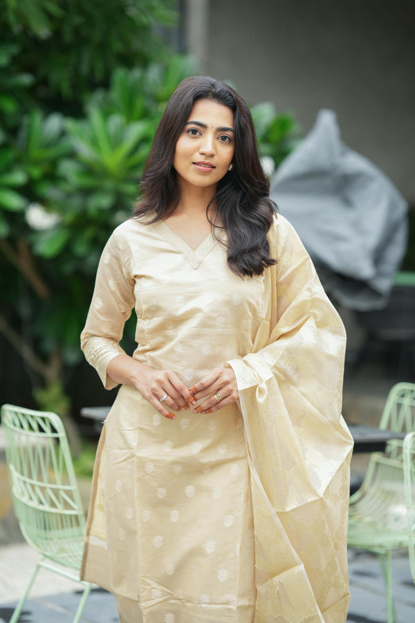 Kalyani Champagne Grace