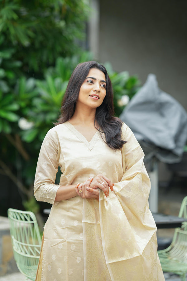 Kalyani Champagne Grace