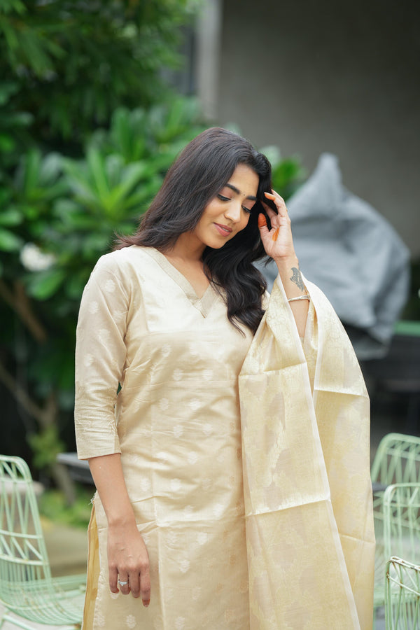 Kalyani Champagne Grace