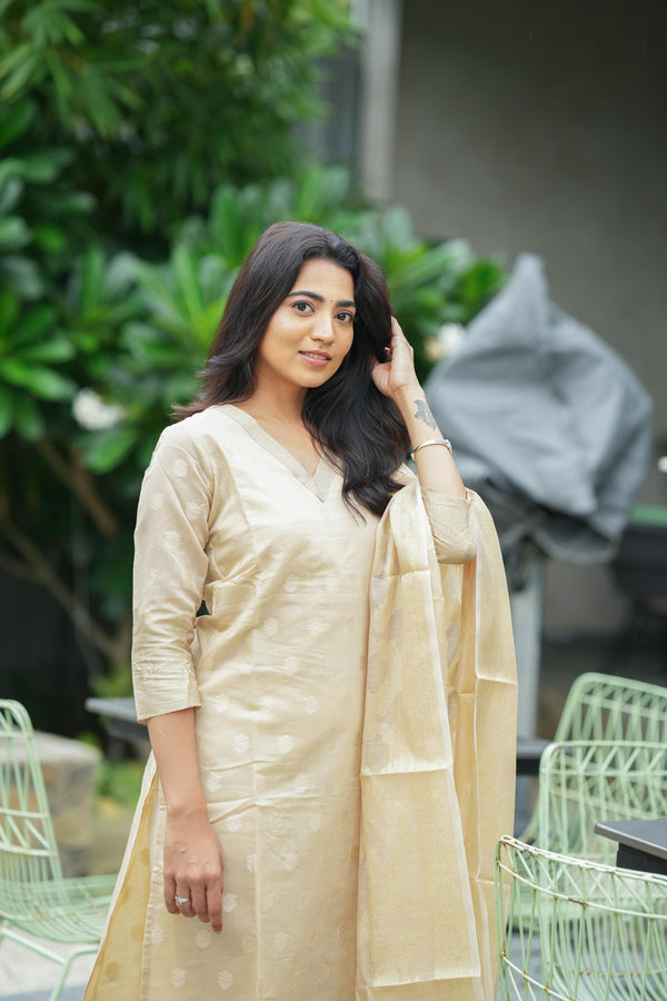 Kalyani Champagne Grace