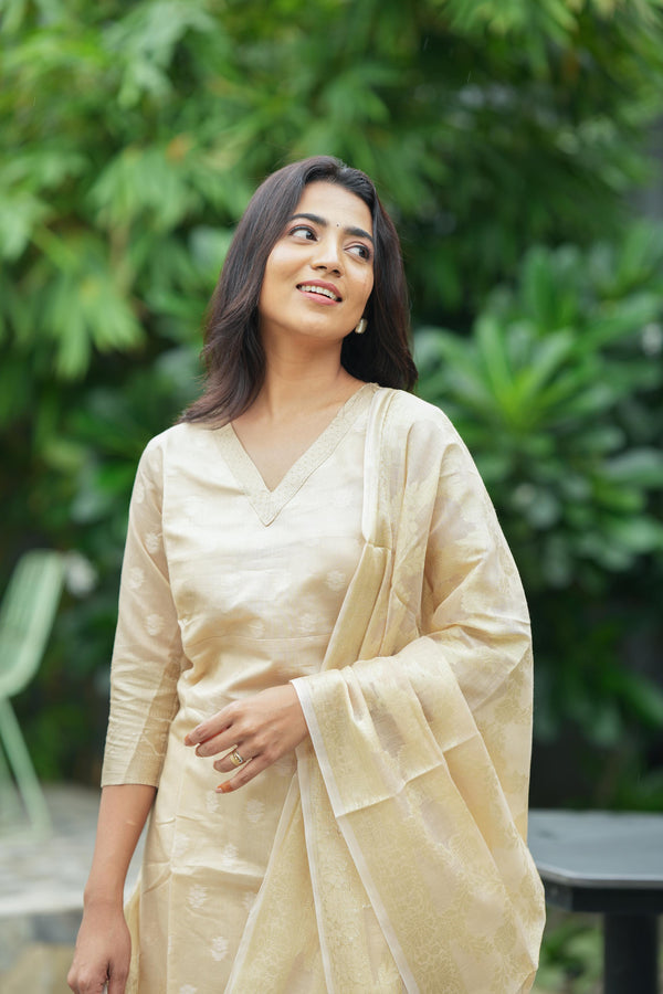 Kalyani Champagne Grace