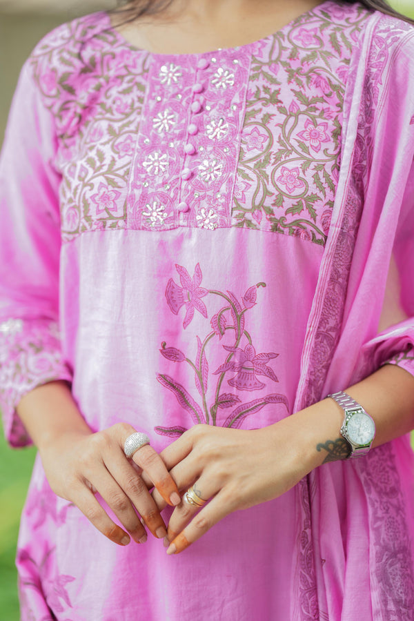 Valli Elegant Floral Pink Hand Block Salwar Suit