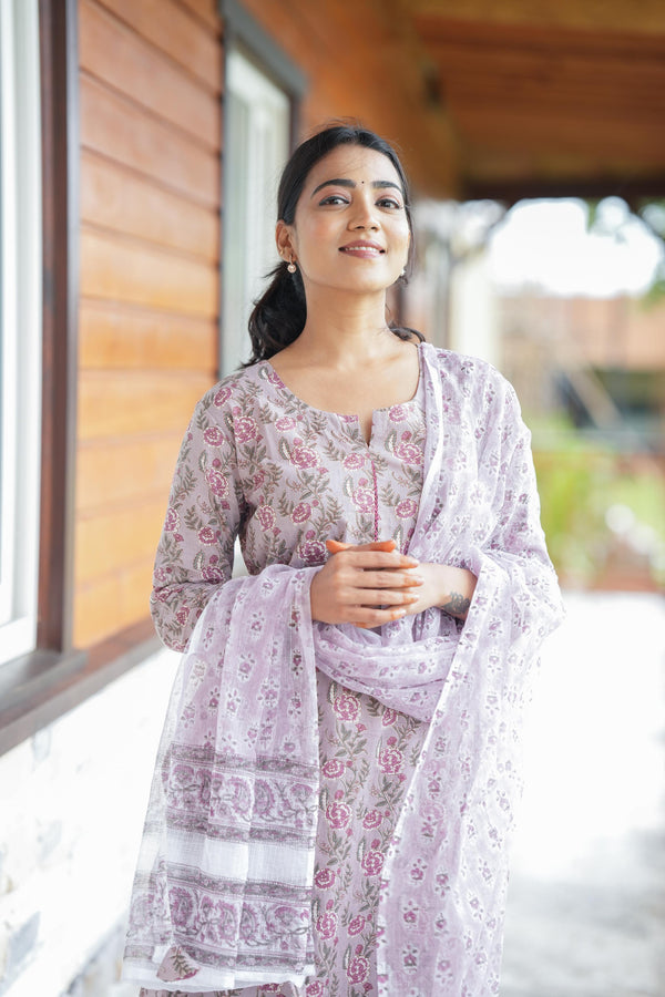 Riddhima Lavender Whisper Kurta Set
