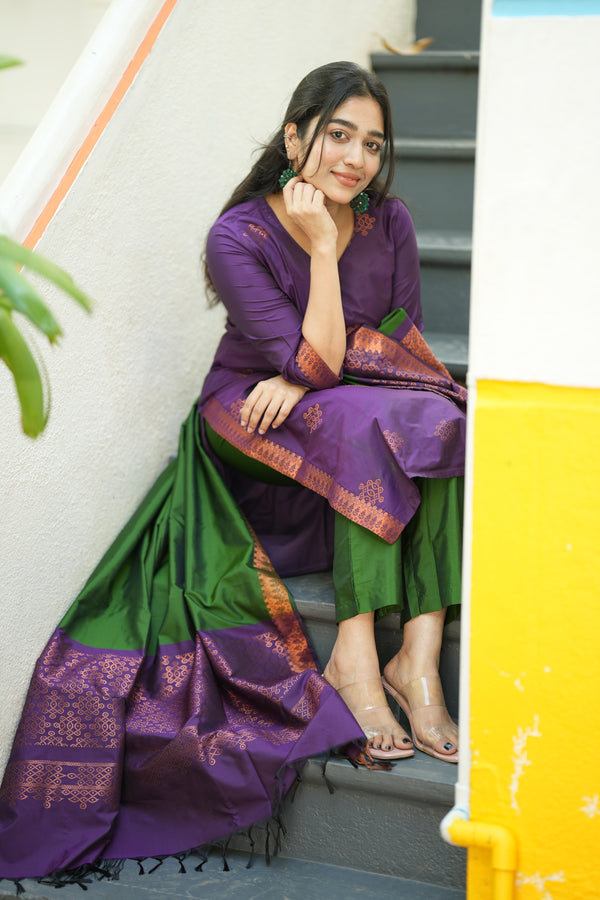 ๐ฟ โRegal Weave โ Purple & Green Pochampally Setโ