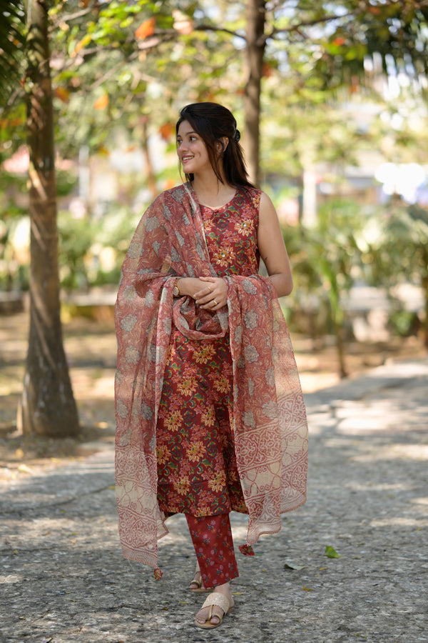 Saanvika Handblock Cotton Suit Set (Sleeves Attached)