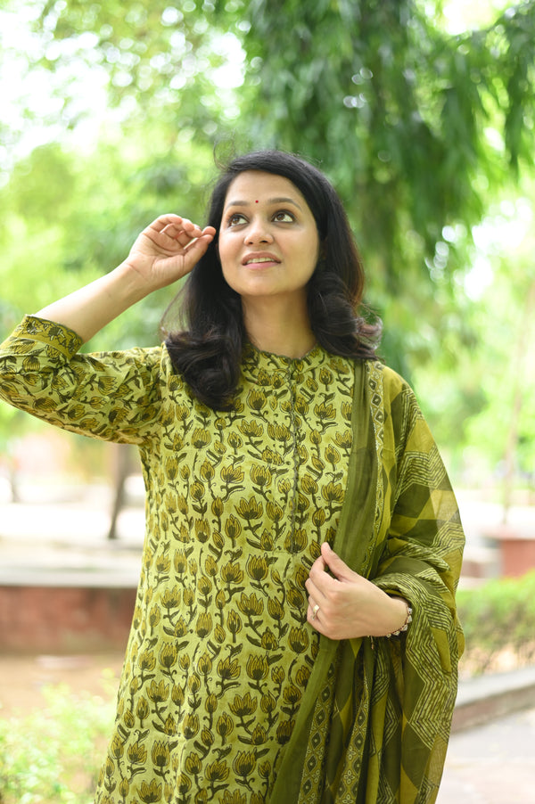 Ichha Olive Flora Ensemble