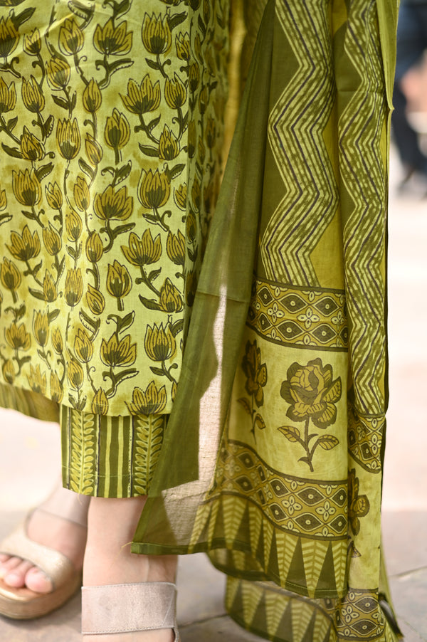 Ichha Olive Flora Ensemble