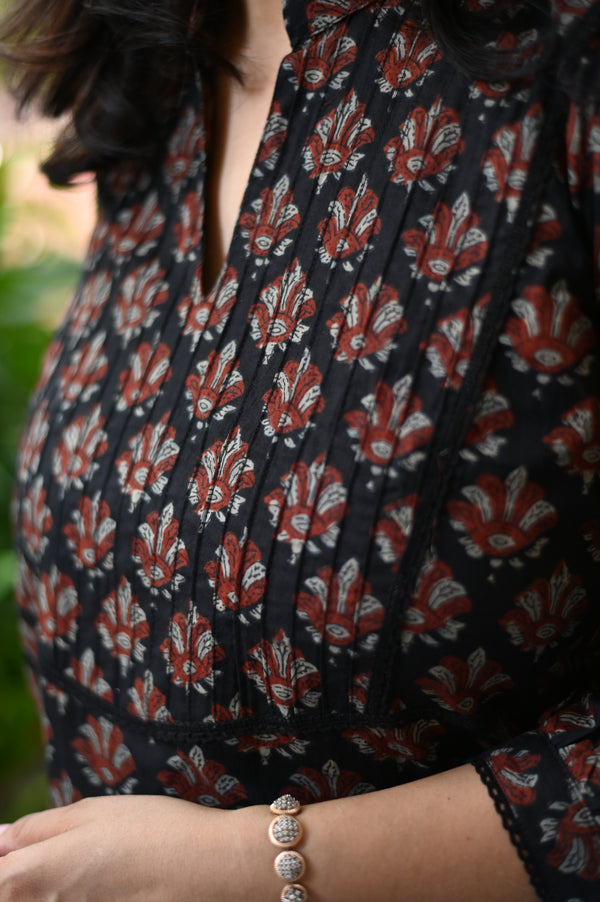 Manjiri Midnight Blossom Kurta