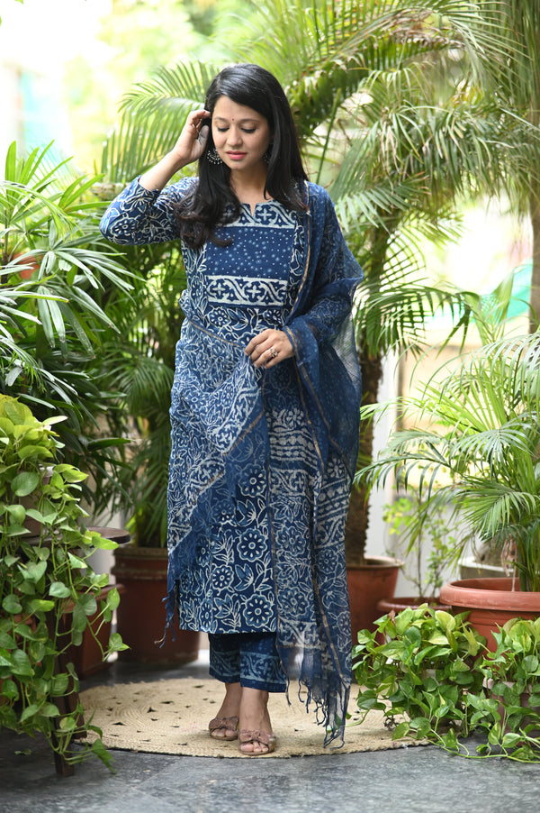 Meherbaan Indigo Bloom Handblock Suit Set πΏ