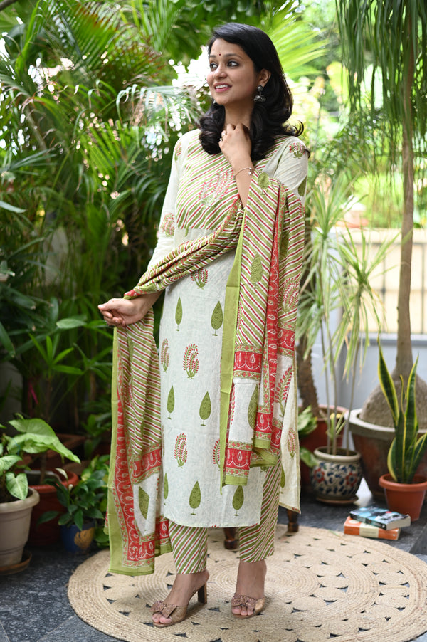 Dharna Botanical Breeze Kurta Set