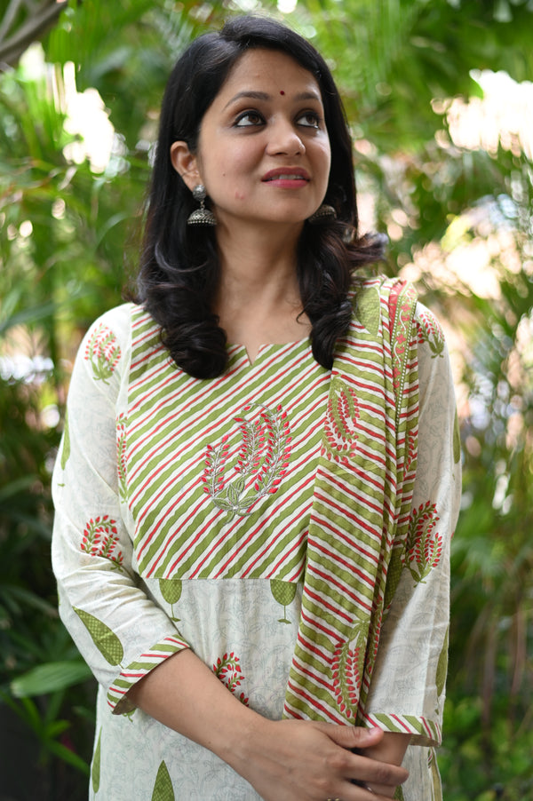 Dharna Botanical Breeze Kurta Set