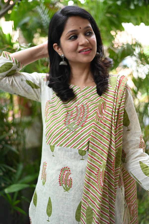 Dharna Botanical Breeze Kurta Set