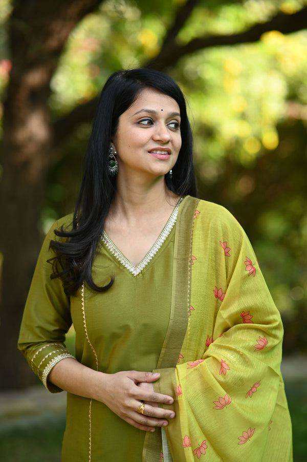 Varshini Silk Suit set with Chanderi Dupatta