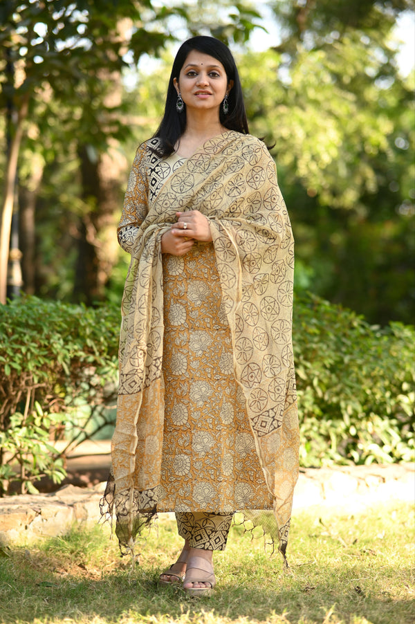 Bagya Pure Cotton Bagru Hand Block Suit Sets