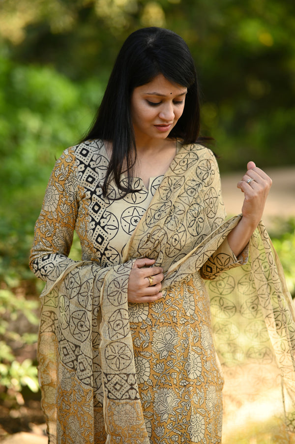 Bagya Pure Cotton Bagru Hand Block Suit Sets