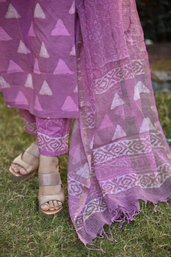 Yukthi Bagru Hand Block Suit Set