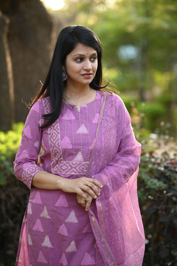 Yukthi Bagru Hand Block Suit Set