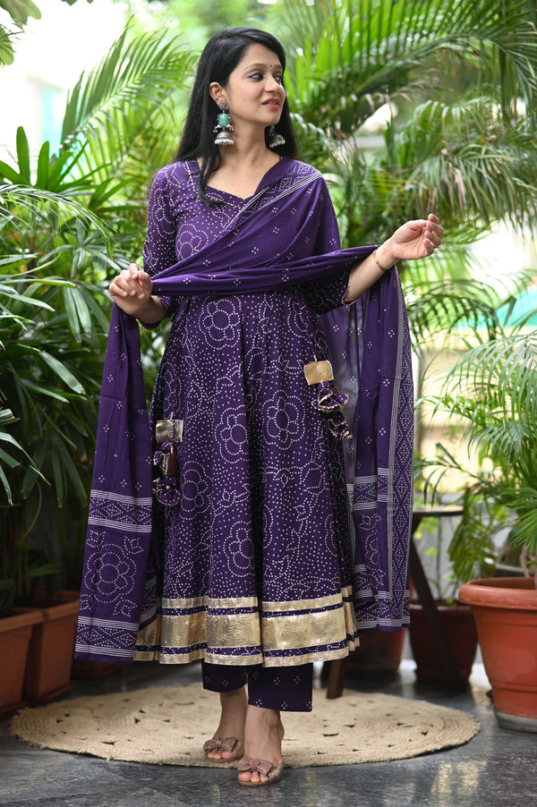 πYamikaTwirl in Royalty with the Elegance of Flowing Flair π