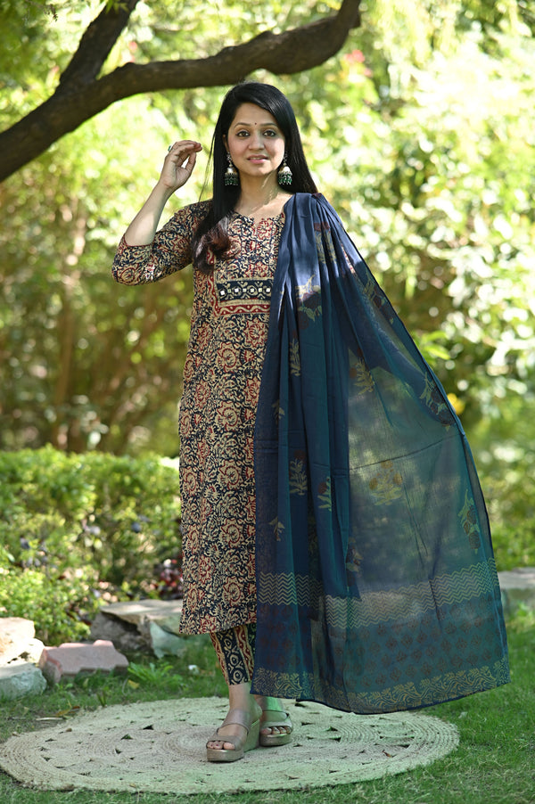 Vanajali Ajrak Handblock Set