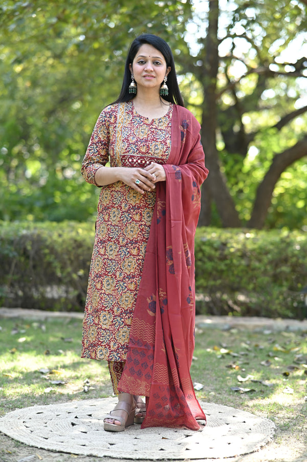 Vanajali Ajrak Handblock Set