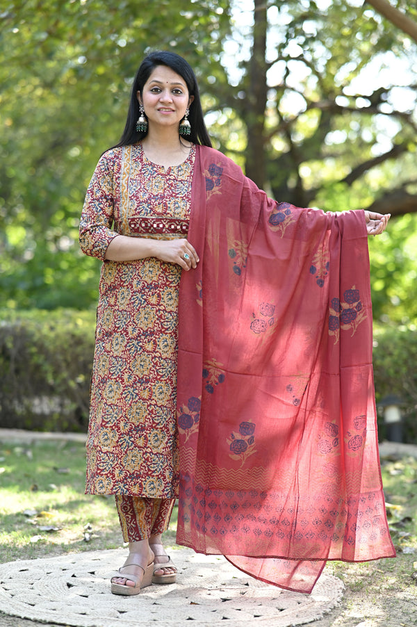 Vanajali Ajrak Handblock Set