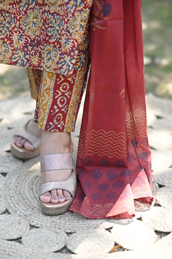 Vanajali Ajrak Handblock Set