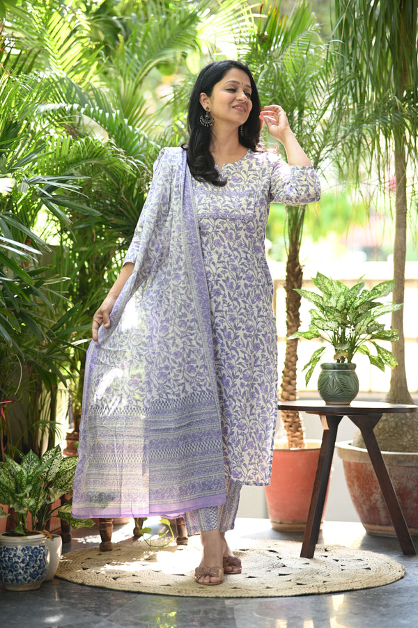 Aaranya Floral Cotton Kurta Set