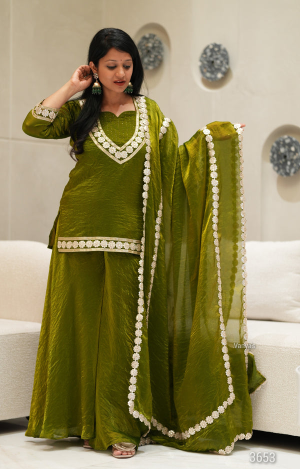 ✨Haritara Royale Banarasi Tissue Silk Sharara Set