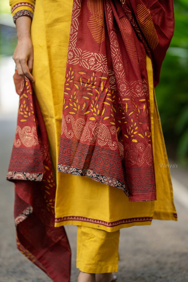 Nishita yellow Grace Set with Dupatta