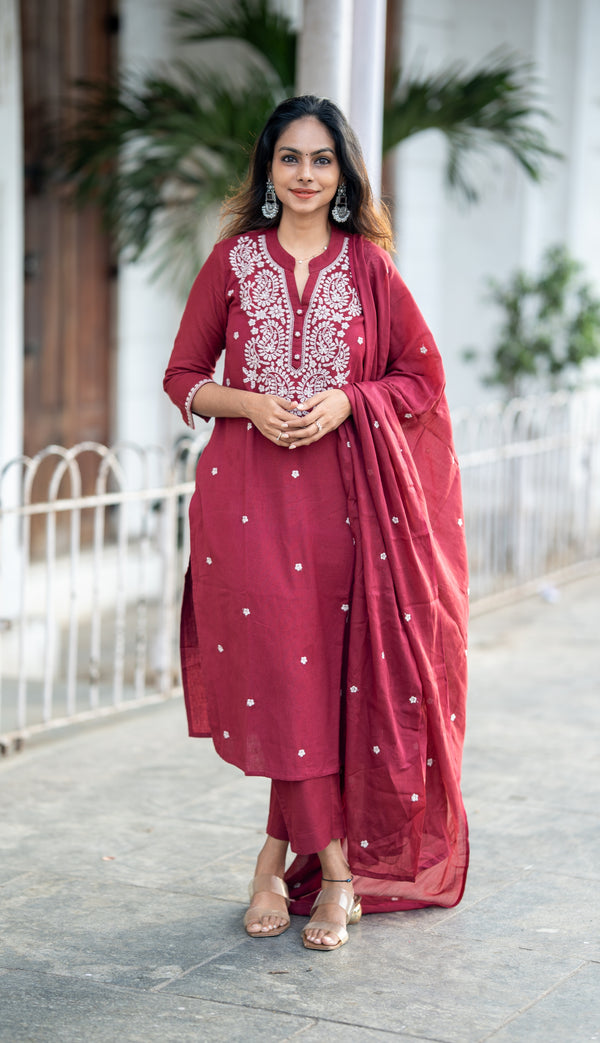 ❤️ Embrace Grace in Handcrafted Embroidery & Pure Cotton Comfort ❤️